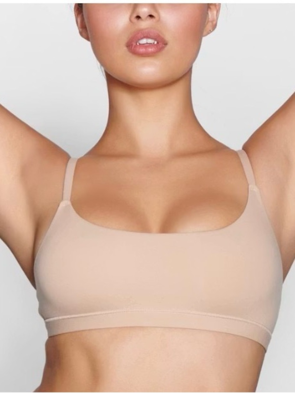 SKIMS-Seamless Scoop Bralette (Small)